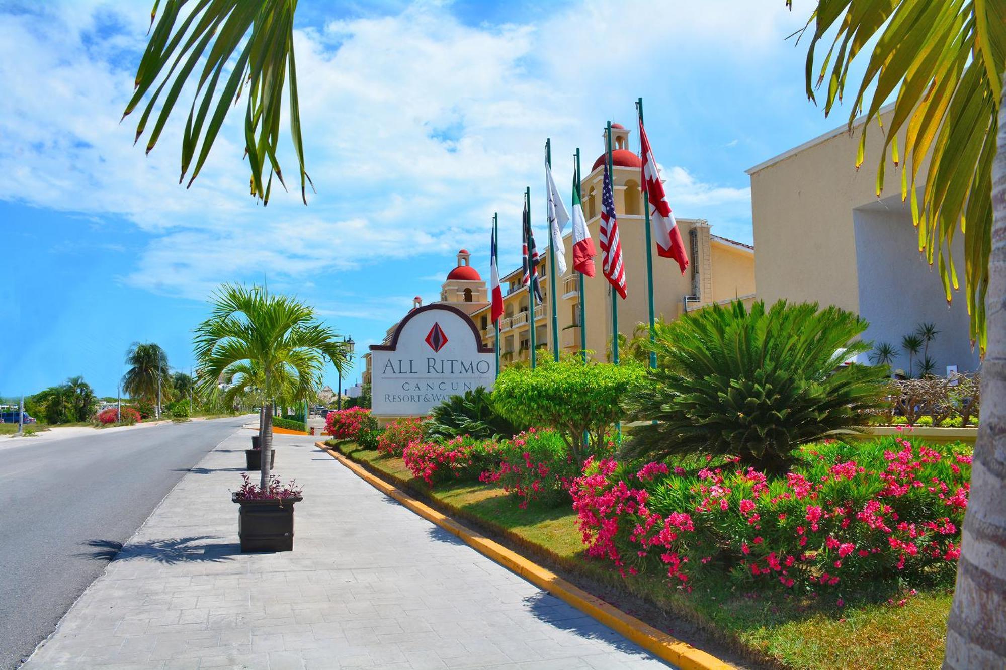 All Ritmo Cancun Resort & Water Park Exterior photo